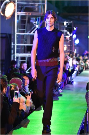 Raf Simons Fall Winter 2015 Menswear Collection Paris Fashion Week 041