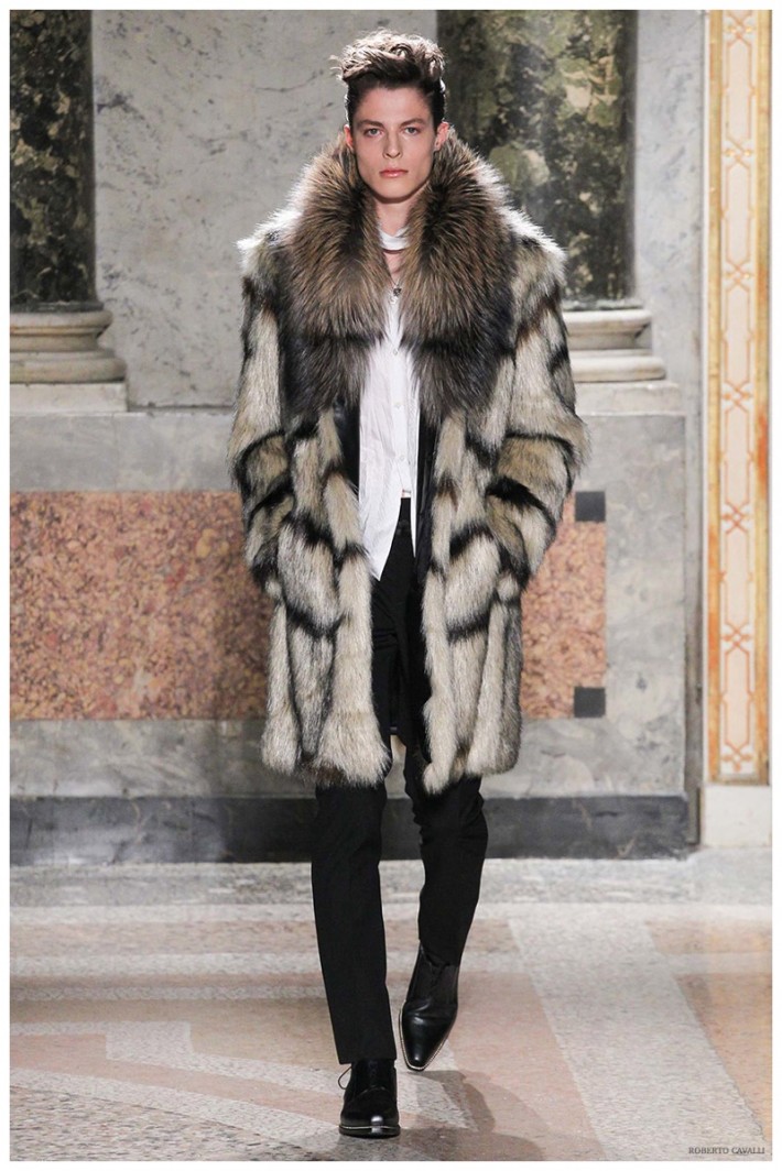 Roberto Cavalli Fall/Winter 2015 Menswear: Somber Opulence – The ...