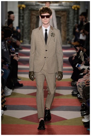 Valentino Men Fall Winter 2015 Menswear Collection 040