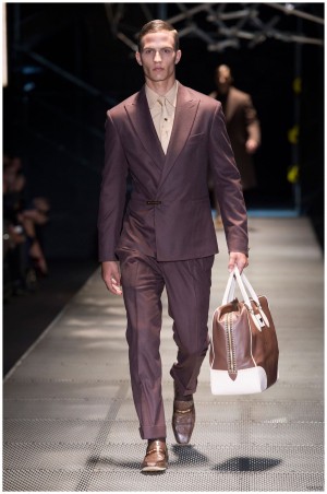 Versace Men Fall Winter 2015 Collection Milan Fashion Week 001