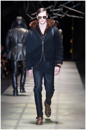 Versace Men Fall Winter 2015 Collection Milan Fashion Week 014