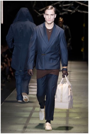 Versace Men Fall Winter 2015 Collection Milan Fashion Week 030