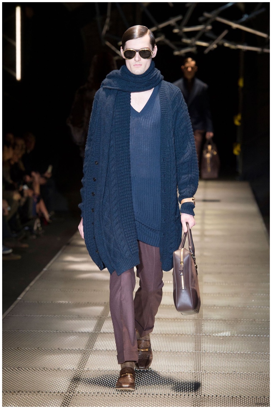 Versace Stripped: Versace Fall/Winter 2015 Menswear Collection Focuses on Tailoring & Suiting