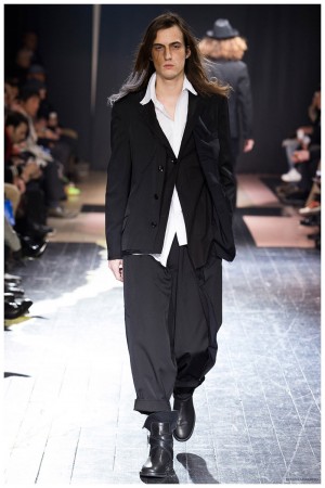 Yohji Yamamoto Fall Winter 2015 Menswear Paris Fashion Week 013