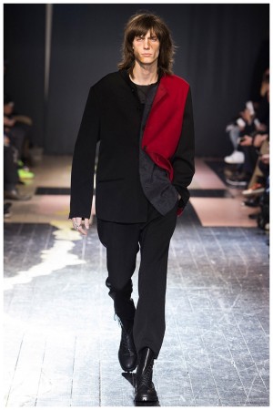 Yohji Yamamoto Fall/Winter 2015 Menswear Collection: The Black Wardrobe ...