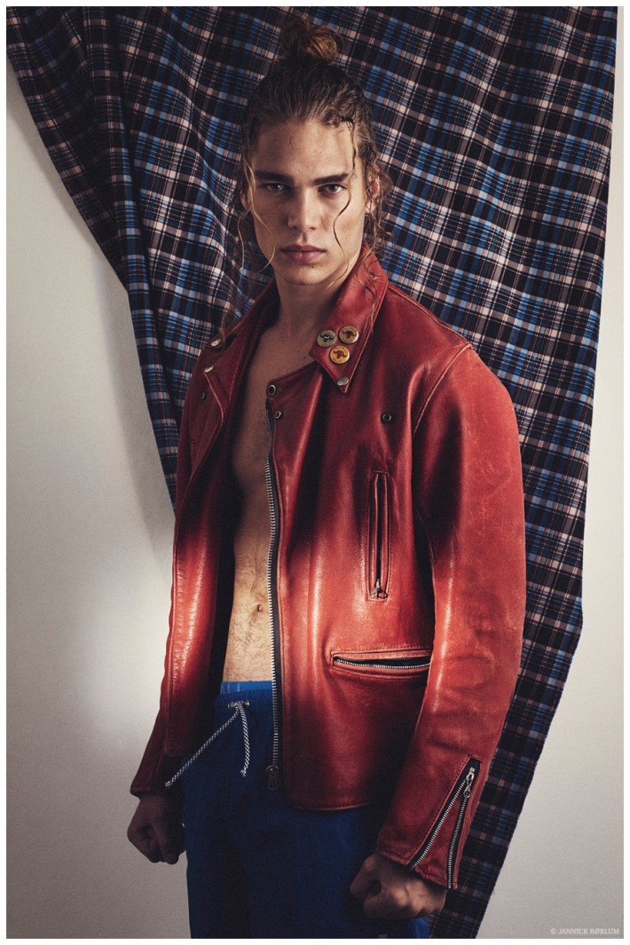 Fresh Face Benito Van Leeuwen Embraces Grunge Styles for Shoot by ...