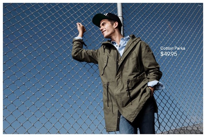 A casual essential, H&M's parka is ideal for everyday style.