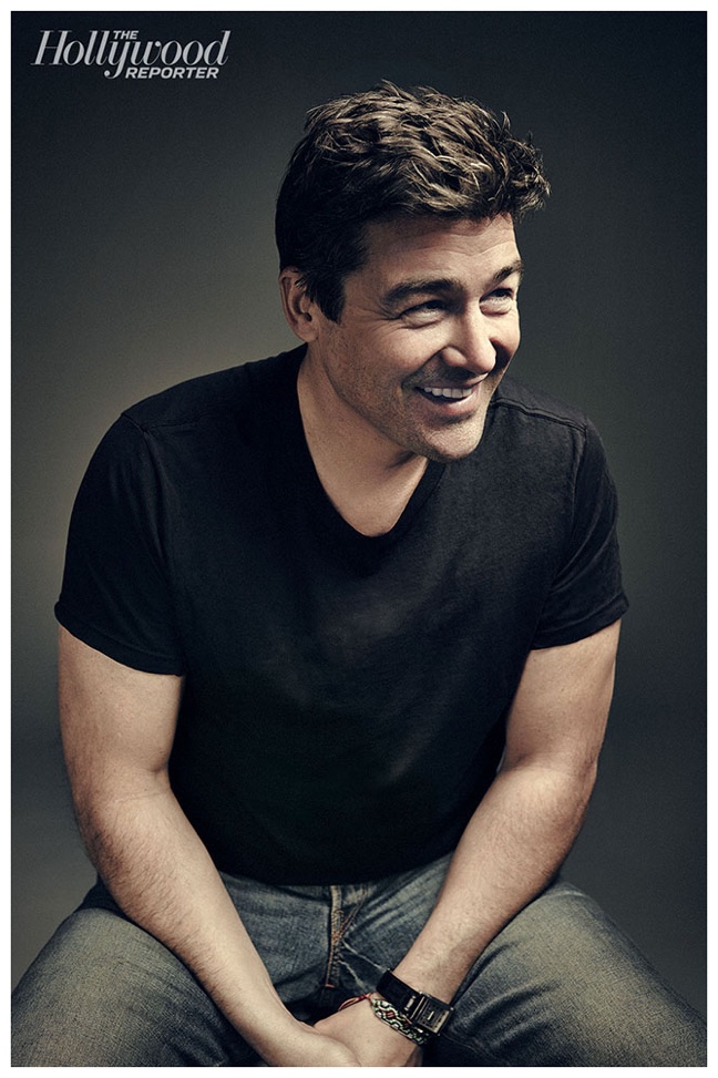 Kyle Chandler is all smiles in a simple wardrobe pulled together by stylist Sam Spector.