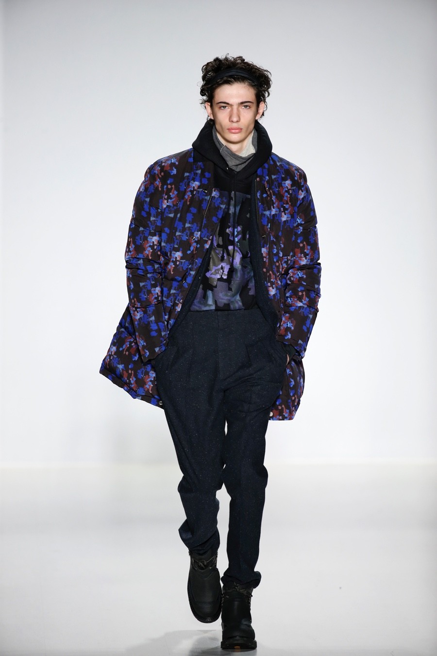 Richard Chai Embraces 90s Inspired Downtown Cool Styles for Fall/Winter 2015 Menswear Collection