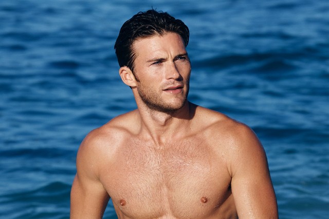 Scott Eastwood Tapped for Davidoff Cool Water Fragrance Campaign