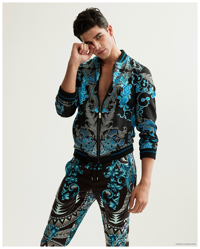 Versace Collection Embraces Elegant Tailoring with Splashy Prints for Spring 2015 Men's Collection