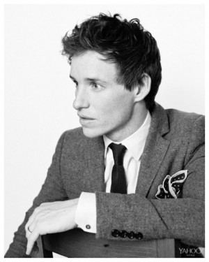 Eddie Redmayne 2015 Yahoo Photo Shoot 003