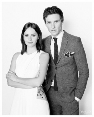 Eddie Redmayne 2015 Yahoo Photo Shoot 004