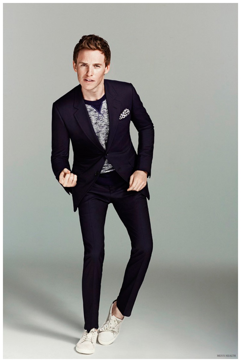 Eddie Redmayne wears a slim-cut Gucci suit.