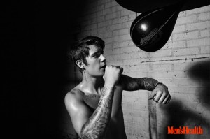 Justin Bieber Mens Health April 2015 Cover Photo Shoot Shirtless Punching Picture