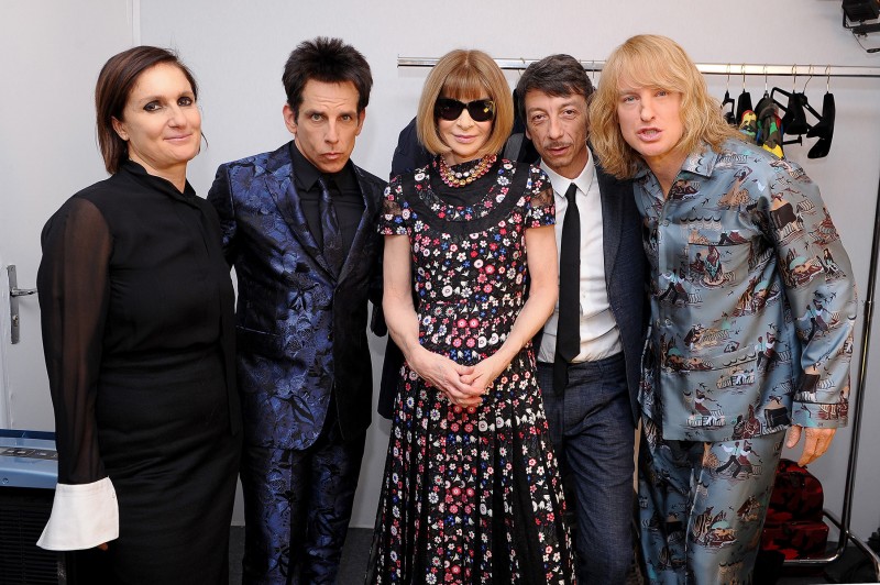 Fashion Royalty: Derek Zoolander and Hansel pose for a photo backstage with Vogue editor-in-chief Anna Wintour and Valentino creative directors  Maria Grazia Chiuri and Pierpaolo Piccioli.