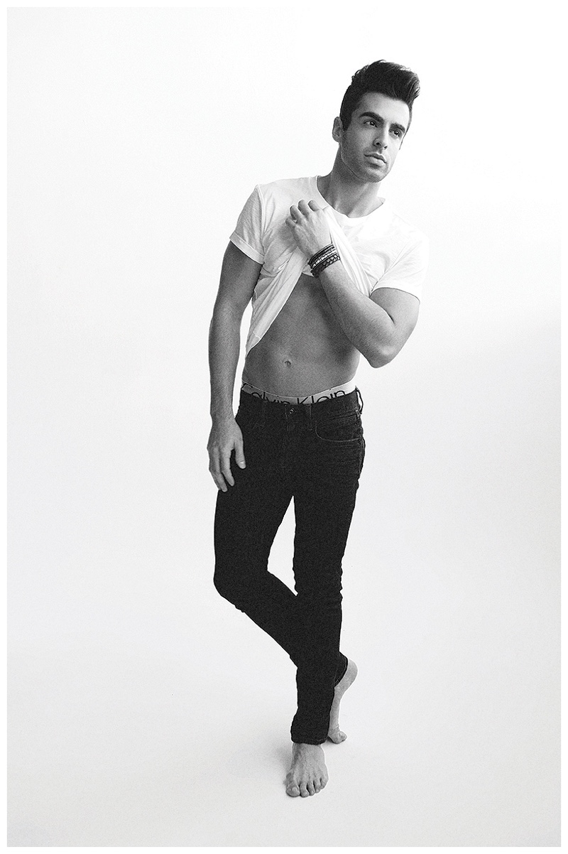 Edward wears shirt American Apparel, jeans Levi's, underwear Calvin Klein and bracelets H&M.