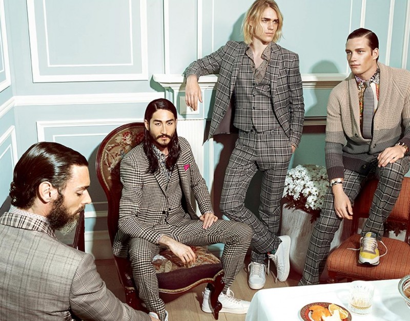 Etro Spring-Summer 2015: Italian fashion brand Etro marries its signature use of prints and fine tailoring to the modern idea of suiting and sneakers.