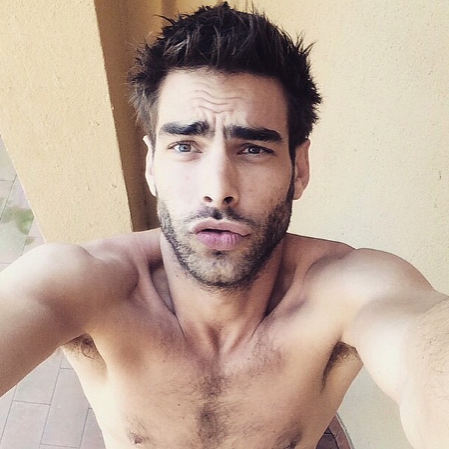 Jon Kortajarena shows off his new hairstyle after a haircut just in time for summer.