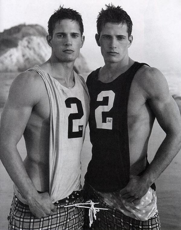 Kyle-Lane-Carson-Twins-Abercrombie-Fitch-2001-Advertising-Campaign-002