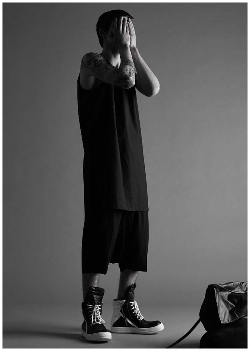 Rick Owens Pelleovo Cotton Tank, Tailored Viscose-Blend Podshorts and Geobasket Leather Sneakers