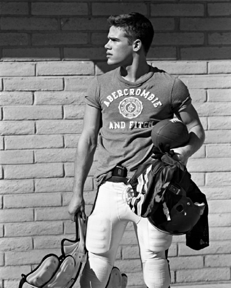 Tucker-Des-Lauriers-Abercrombie-and-Fitch-Football-Campaign