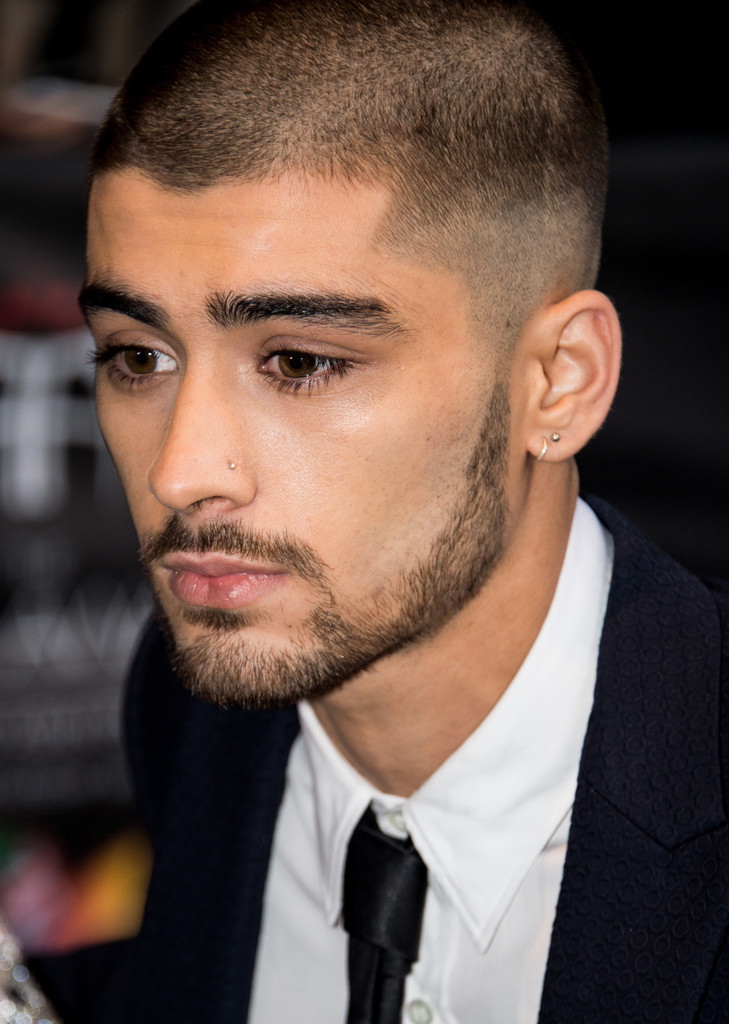 Zayn Malik Gets a Buzz Cut + Attends 2015 Asian Awards