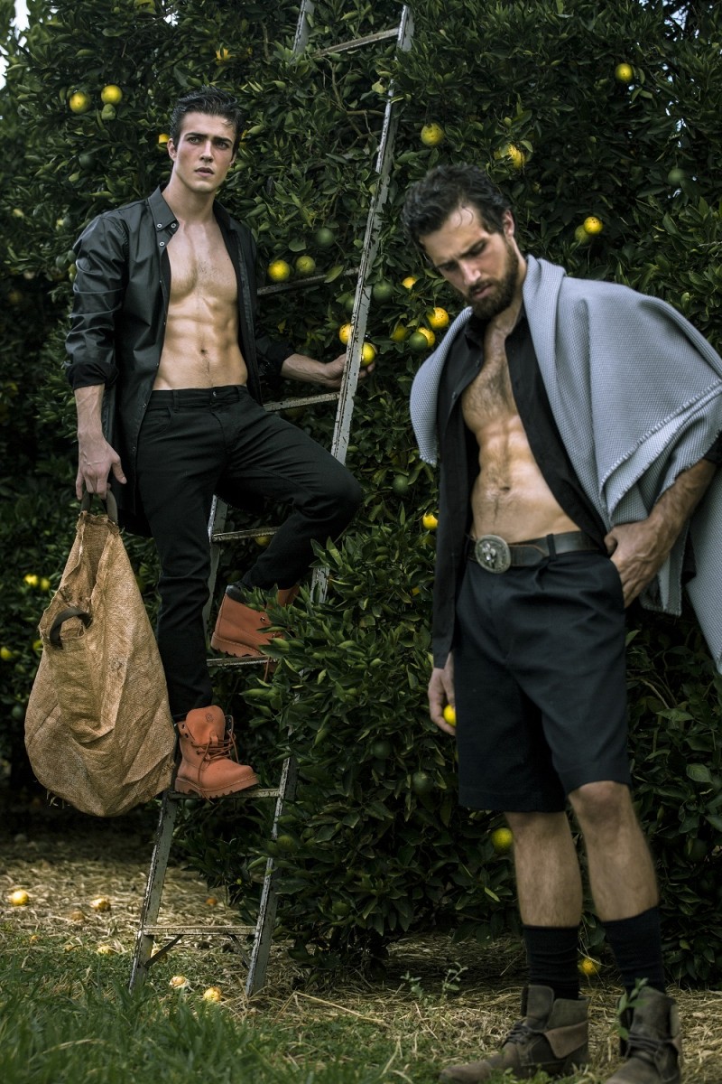 Left to Right: Bruno wears shirt Triton, pants TNG and boots West Coast. Antonio wears shirt Alexandre Herchcovitch, shorts Colcci, belt Casa Juisi, socks Lup and boots Democrata.