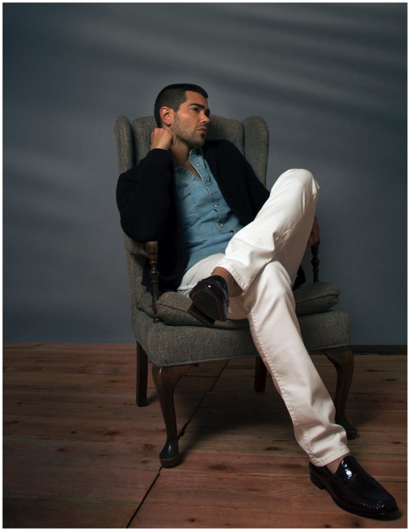 Jesse Metcalfe mixes denims for a relaxed look. » Jesse Metcalfe Appears in Ferrvor Photo Shoot, Talks Hollywood Jesse Metcalfe mixes denims for a relaxed look.