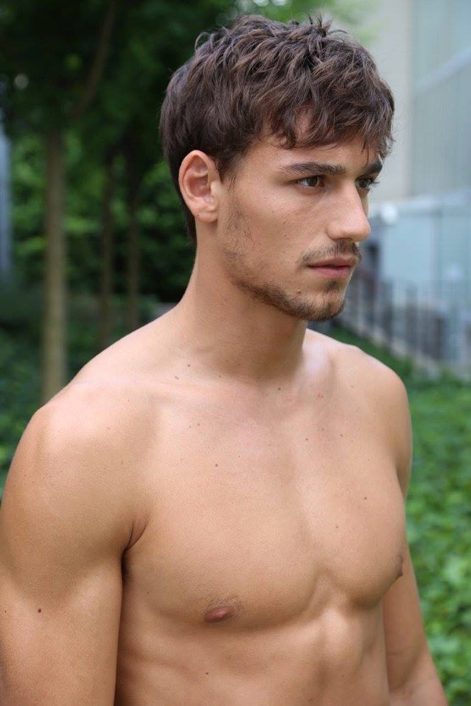 Mariano Ontanon Shirtless Picture 2015 002