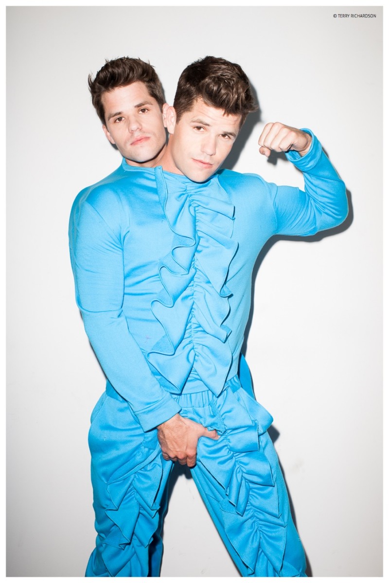 Max and Charlie Carver have a Marky Mark moment.