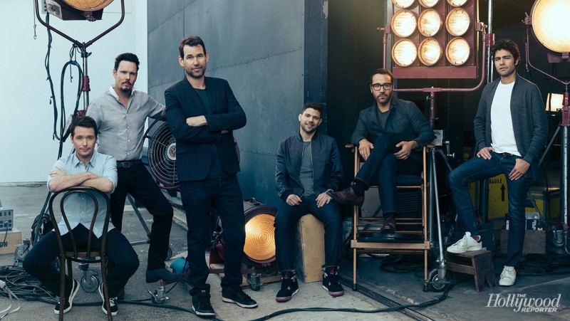 Kevin Connolly, Kevin Dillon, Jerry Ferrara, Jeremy Piven and Adrian Grenier poses with Entourage creator Doug Ellin.