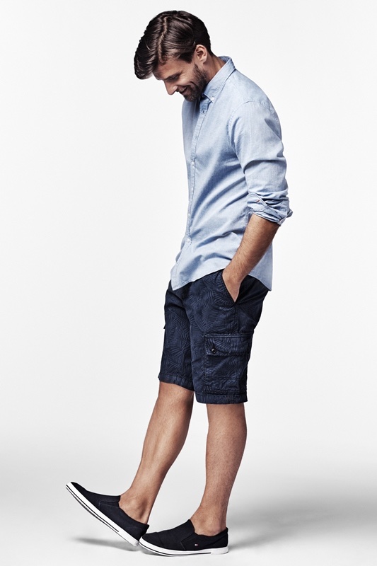 Johannes Huebl Picks His Summer Must-Haves for Tommy Hilfiger – The ...