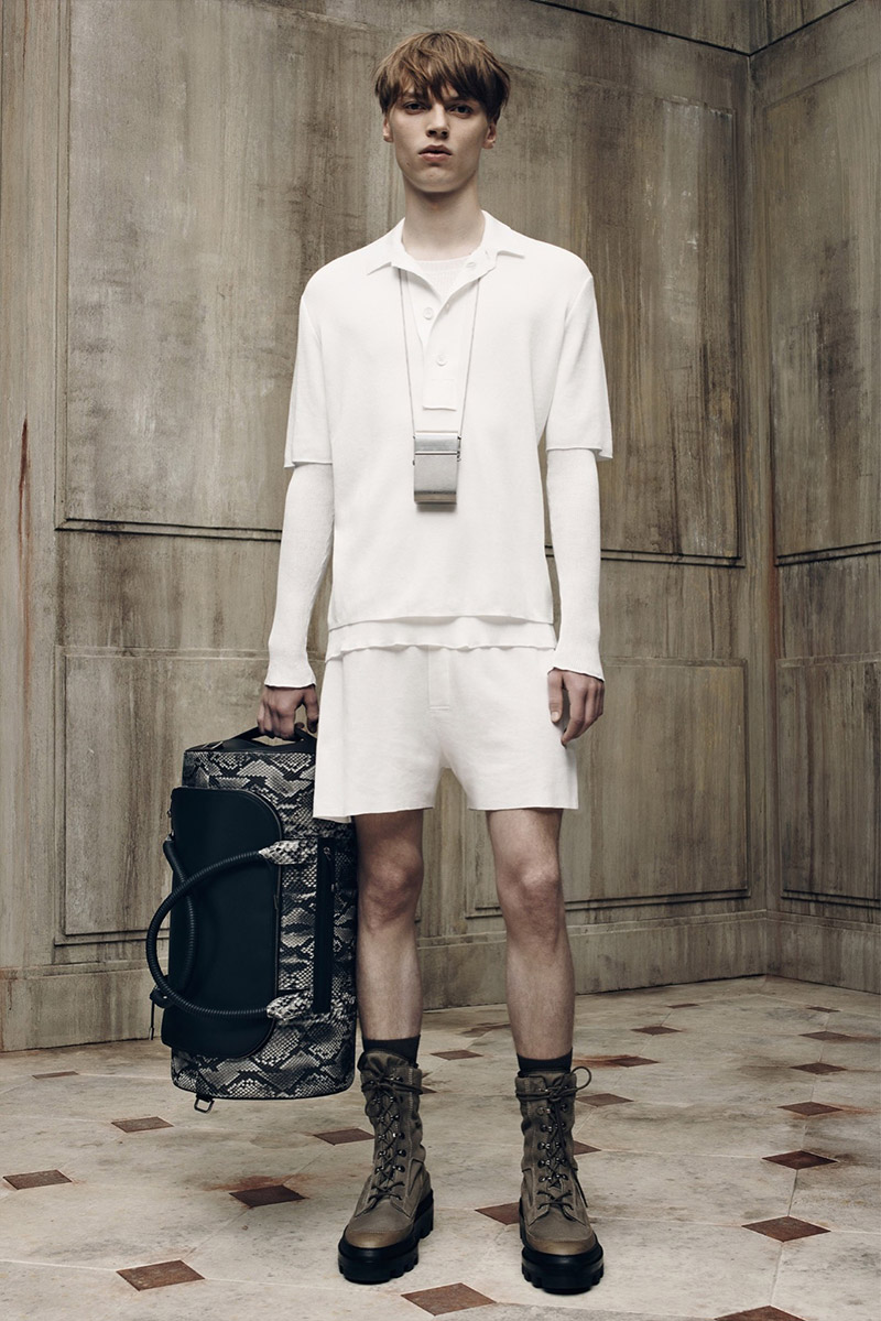 » Balenciaga Spring/Summer 2016 Menswear Collection | Paris Fashion Week Balenciaga Spring Summer 2016 Menswear Collection Paris Fashion Week 005