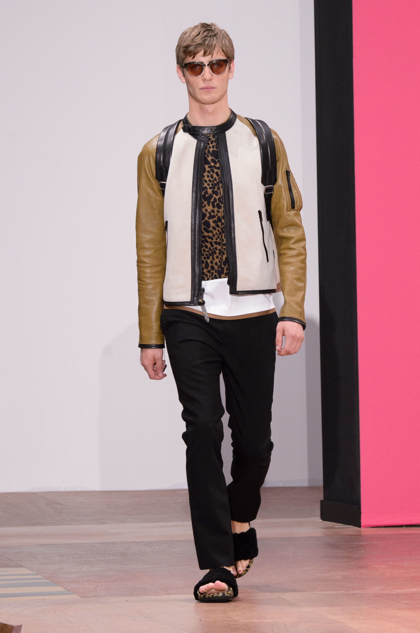 » Coach Spring Leathers Front & Center for New Campaign Coach Spring Summer 2016 London Collections Men 015