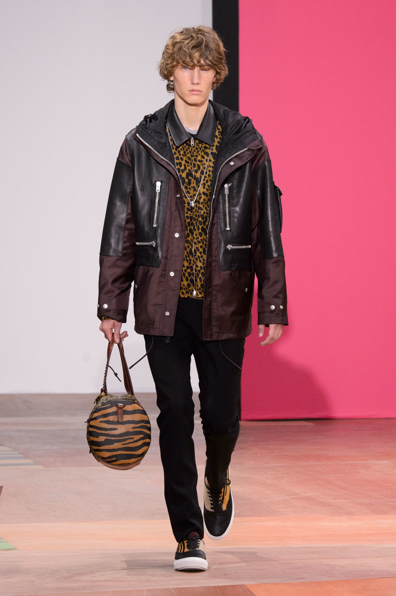 » Coach Spring Leathers Front & Center for New Campaign Coach Spring Summer 2016 London Collections Men 041