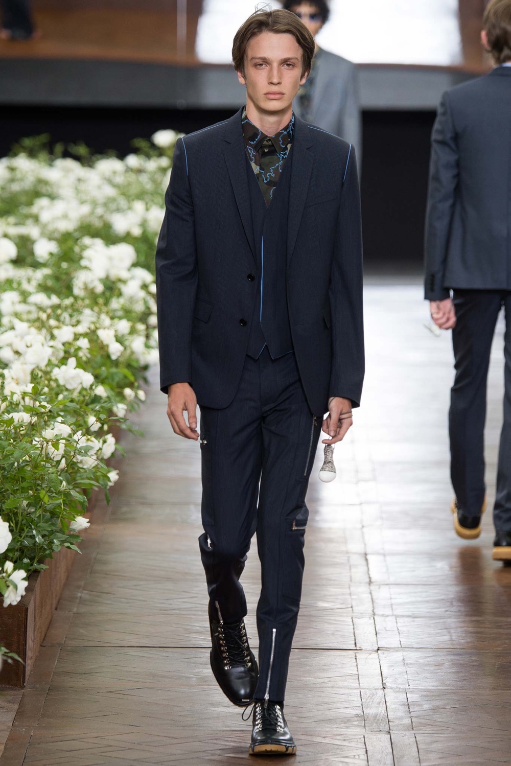 Dior Homme Spring/Summer 2016 Collection | Paris Fashion Week | The ...