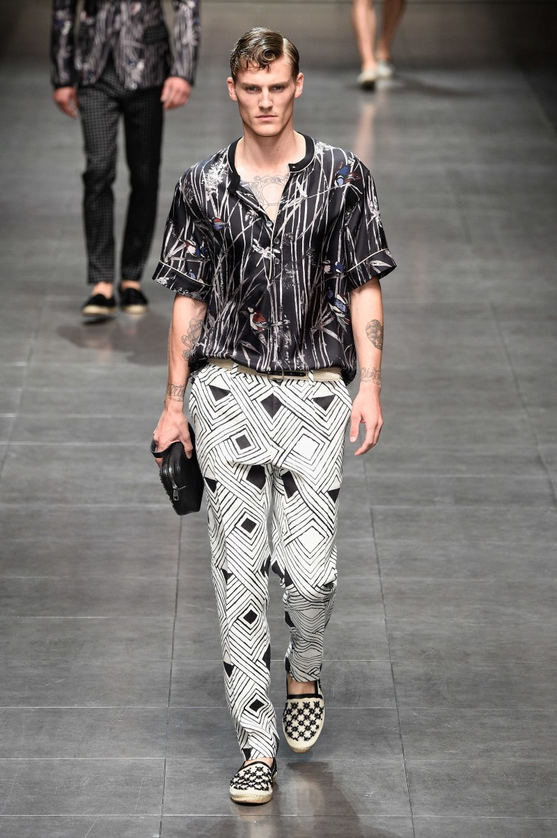 Dolce & Gabbana Spring/Summer 2016 » Harper's Bazaar Man China Hones in on Prints for Spring Dolce & Gabbana Spring/Summer 2016