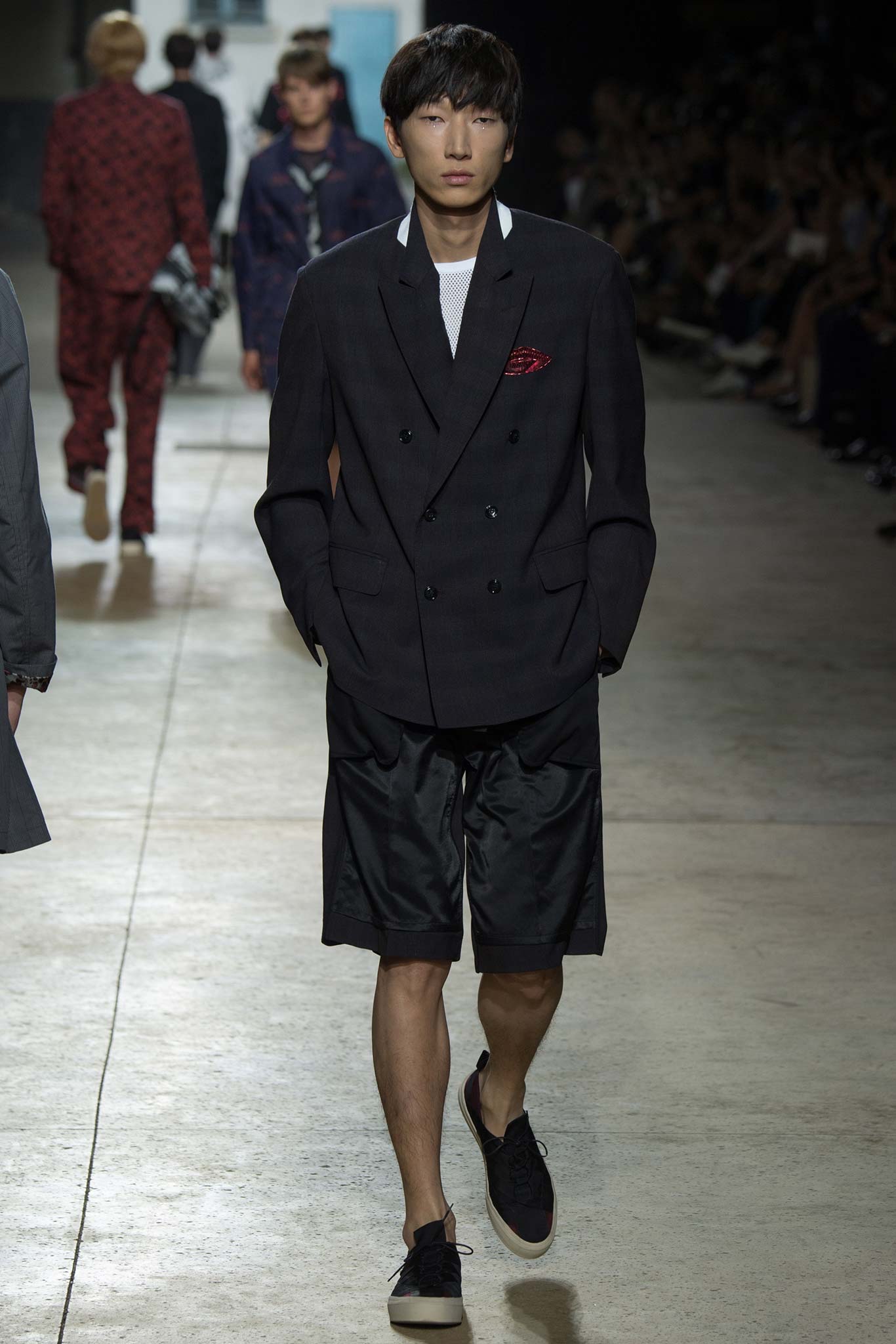 The Men's Spring 2016 Collections From Valentino, Louis Vuitton, Dries Van  Noten - 2017-05-04 - The Men's Spring 2016 Collections From Valentino, Louis  Vuitton, Dries Van Noten