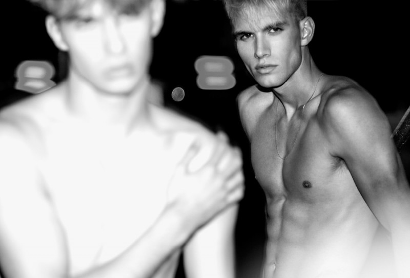 Fashionisto-Exclusive-Rhodes-Twins-003