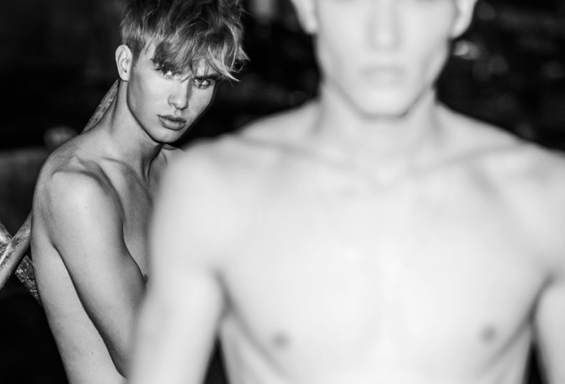 Fashionisto-Exclusive-Rhodes-Twins-007