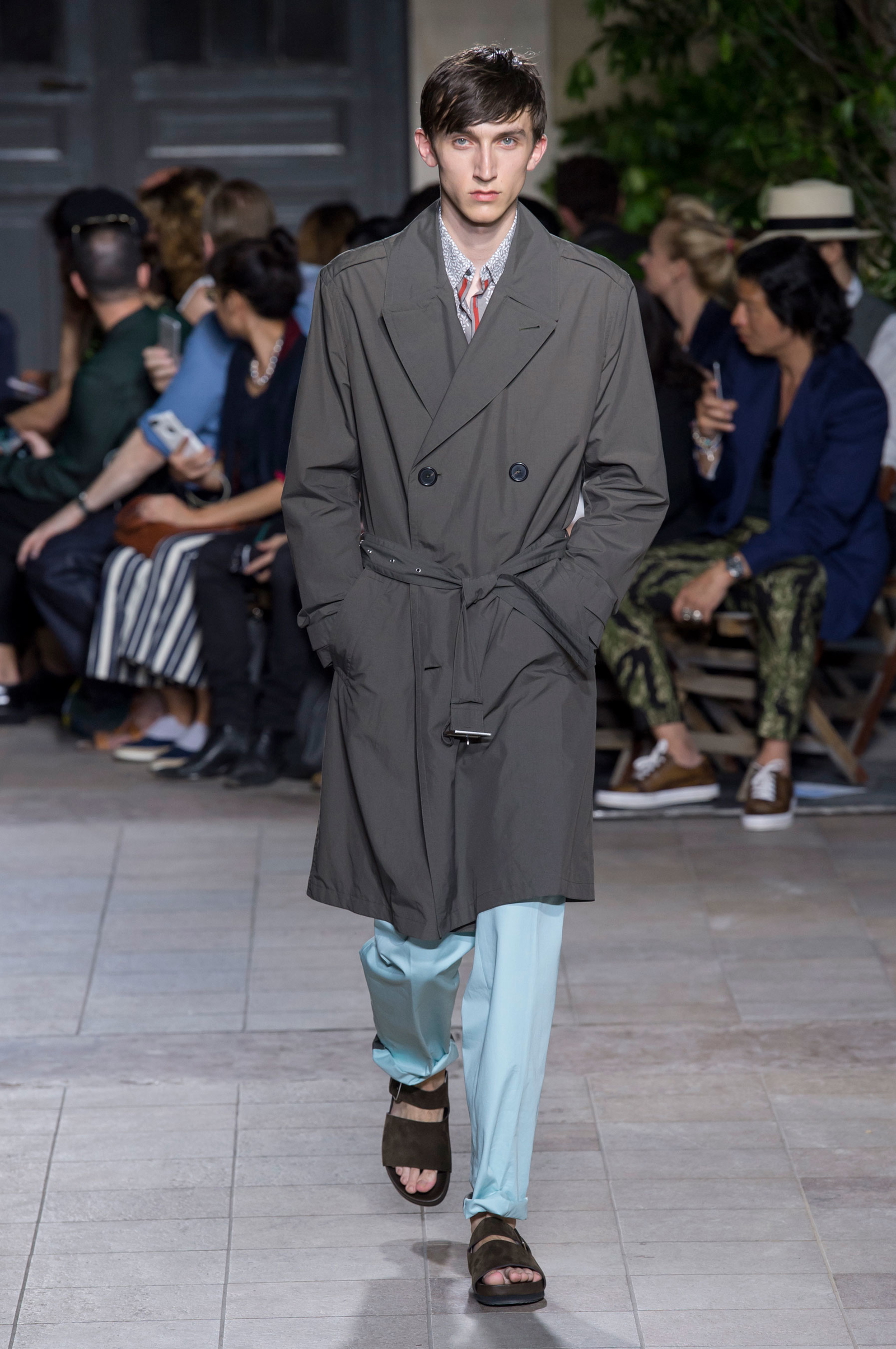 Hermès Spring 2016 Menswear Fashion Show