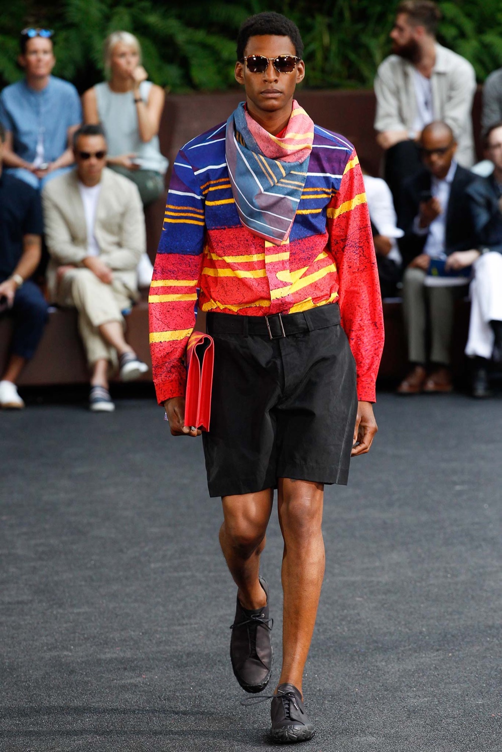 Issey Miyake Spring/Summer 2016 Menswear Collection | Paris Fashion ...