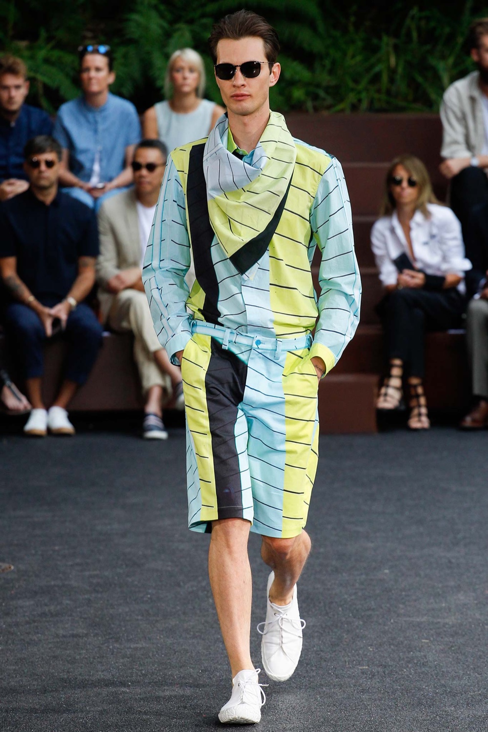 Issey Miyake Spring/Summer 2016 Menswear Collection | Paris Fashion ...