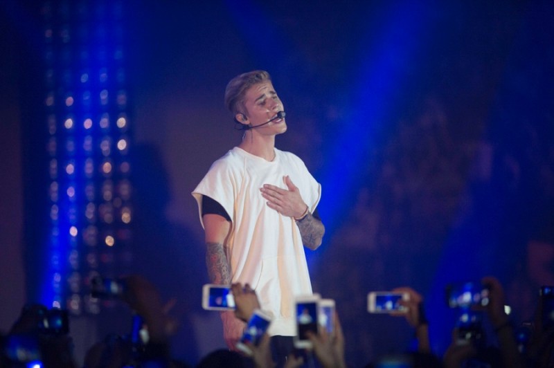 Justin Bieber gives a surprise performance at Calvin Klein Jeans' Hong Kong event.