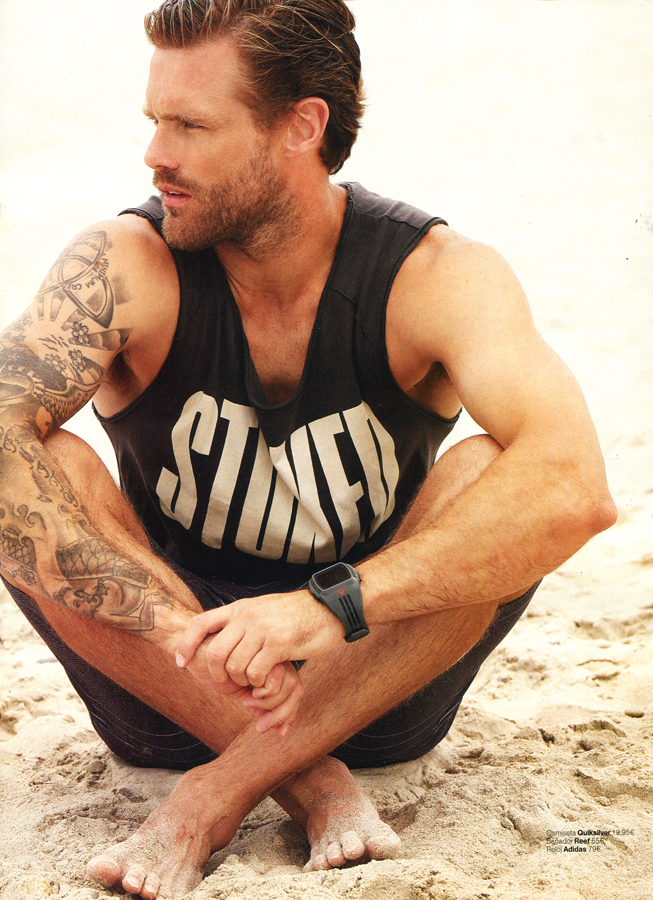 Nick Youngquest Mens Health Spain 2015 Outdoors Shoot 004