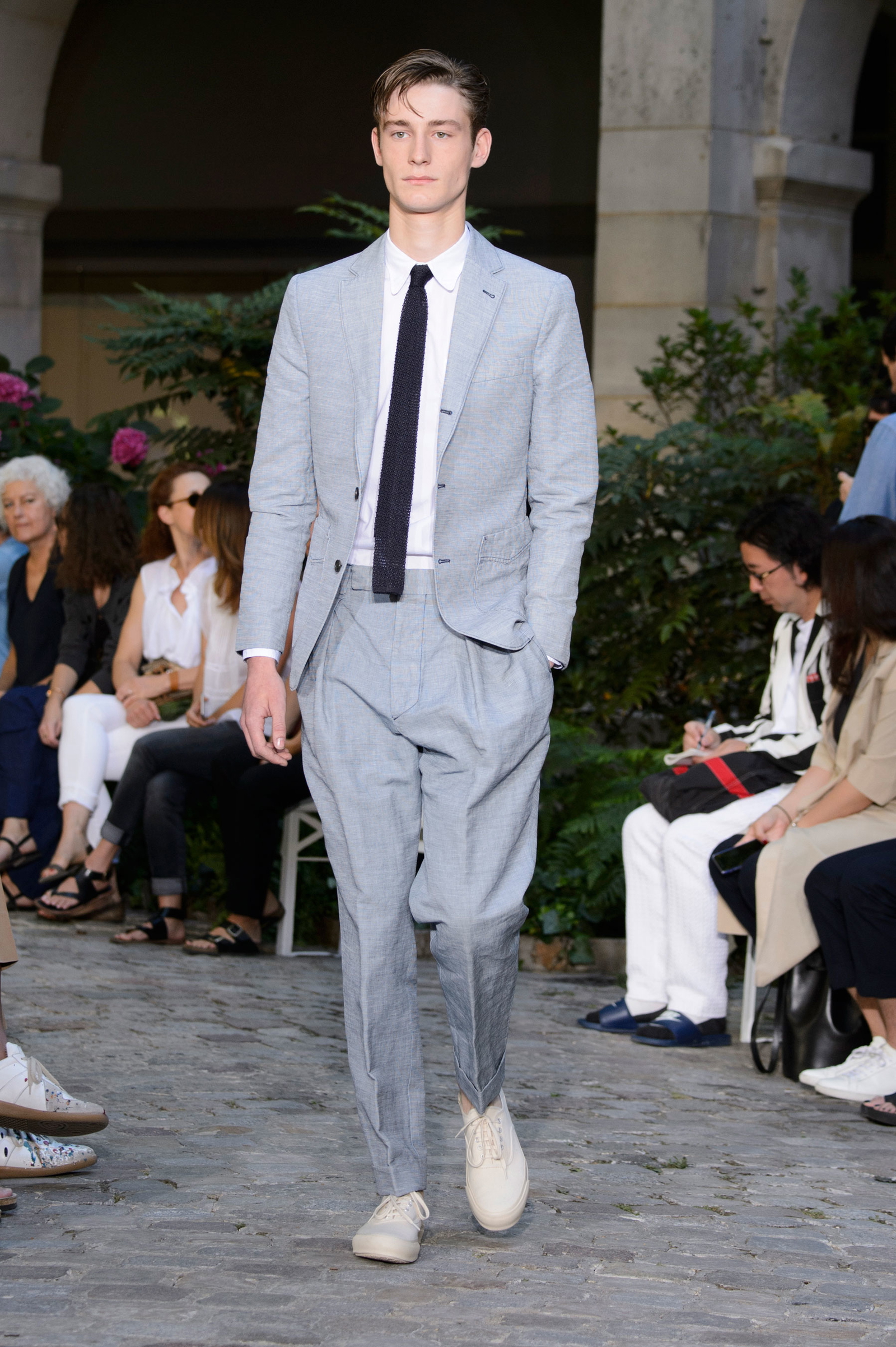 Officine Generale Spring/Summer 2016 Menswear Collection | Paris ...