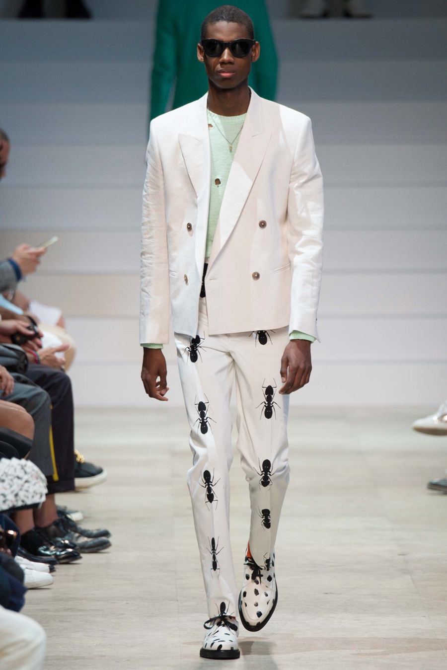 Paul Smith Spring/Summer 2016 Menswear Collection | Paris Fashion Week ...