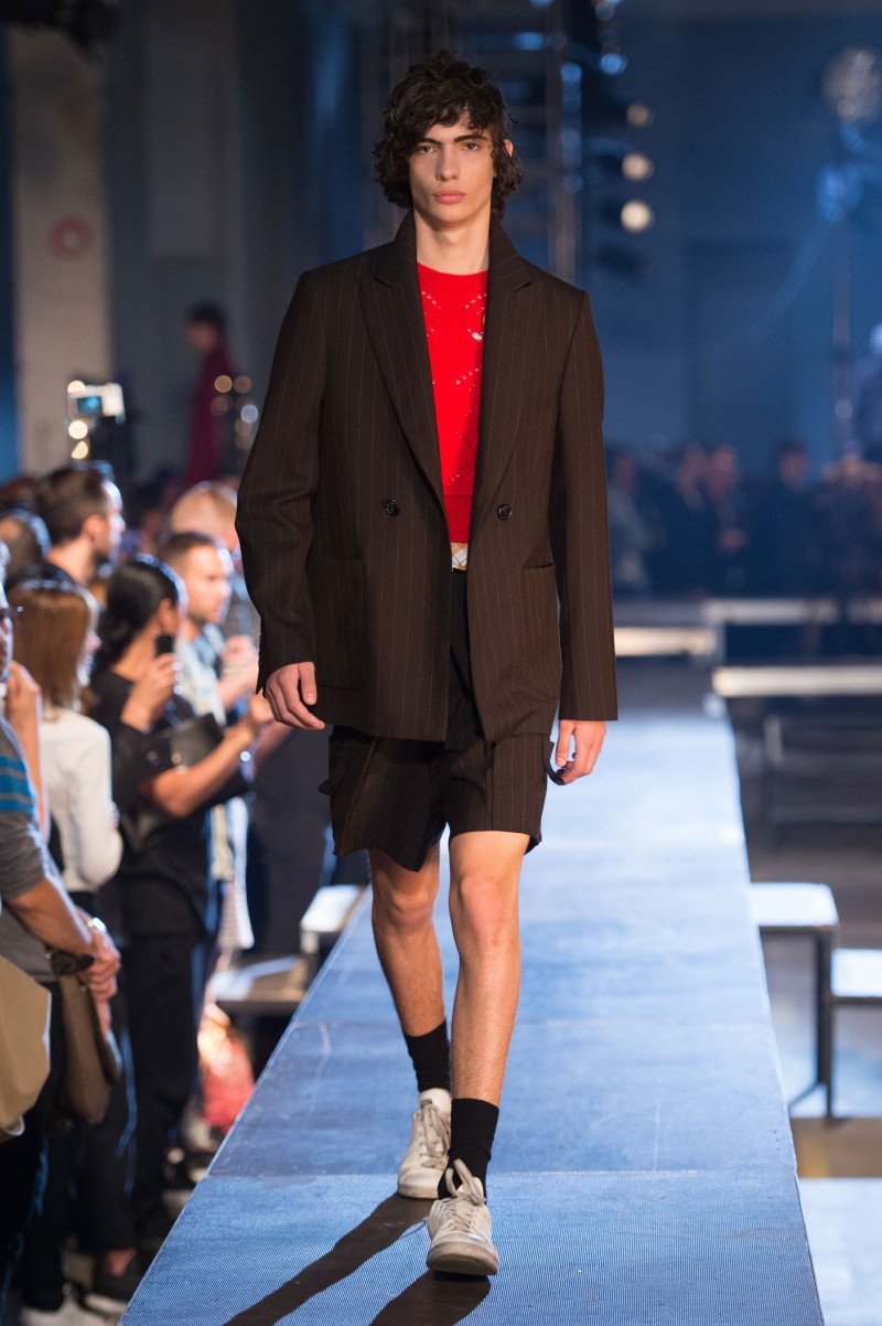 Raf-Simons-Spring-Summer-2016-Menswear-Collection-Paris-Fashion-Week-019