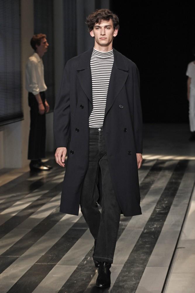 Sandro Does Chic Casual for Spring/Summer 2016 Menswear Collection ...